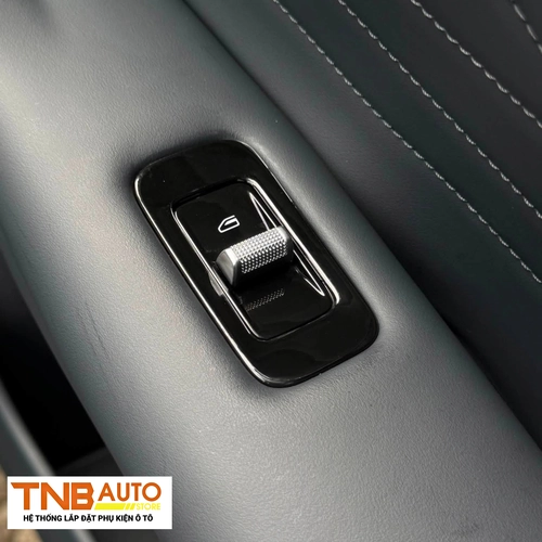 Dán PPF nội thất Geely EX5 chống xước, cắt CNC chuẩn form 5 Dán PPF nội thất Geely EX5 4