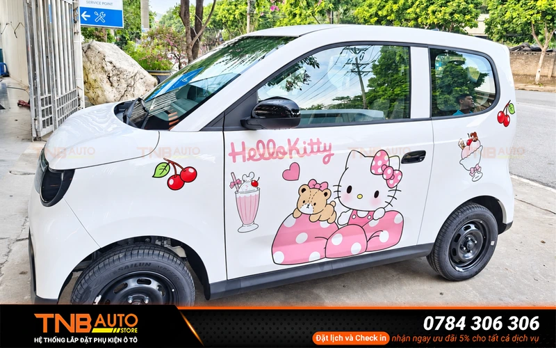 Dán decal VF2 sắc nét, bền màu 8 Dán decal VF2 thay đổi diện mạo, tạo phong cách riêng và đồng thời hỗ trợ bảo vệ bề mặt sơn zin trong quá trình sử dụng