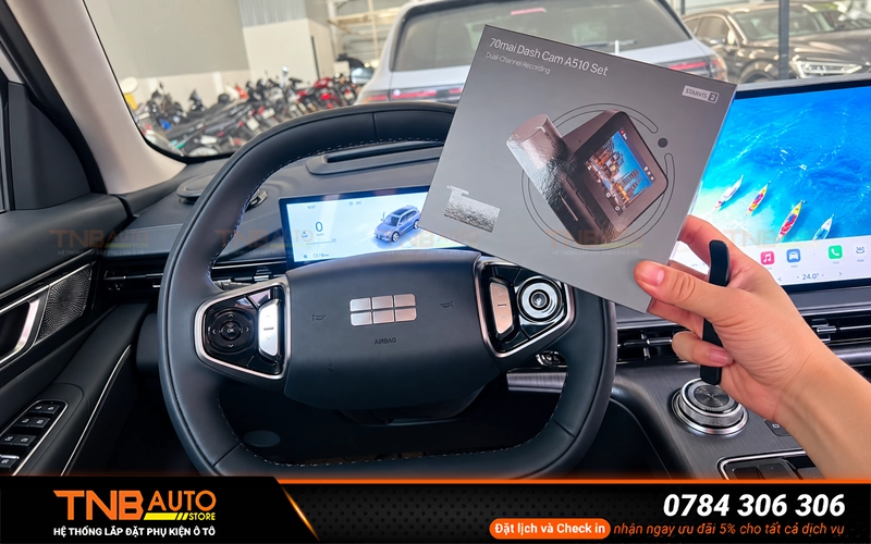 Lắp camera hành trình cho Geely EX5 ghi lại quá trình di chuyển hỗ trợ cung cấp bằng chứng khi xảy ra va chạm, tình huống thực tế trên đường