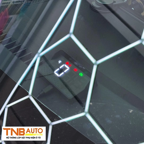 Màn hình HUD VF2 hiển thị thông tin trực diện trên kính lái 4 Màn hình HUD VF2 4