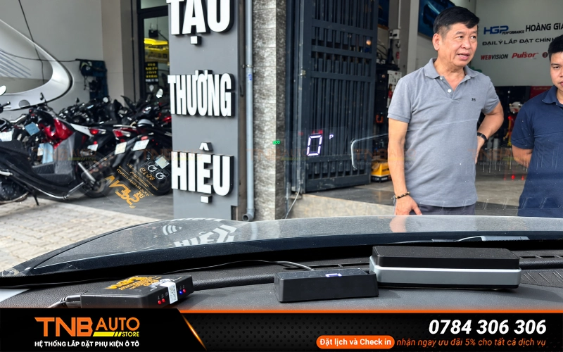 Màn hình HUD VF2 hiển thị thông tin trực diện trên kính lái 11 Các thông tin hiển thị trên màn hình HUD VinFast VF2 chính hãng MCD91